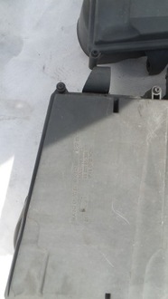 фото thumb №8, Корпус фильтра воздуха mercedes 3.0 a6420901901