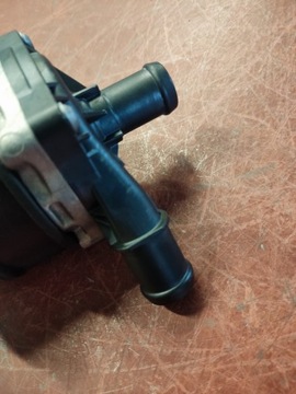 фото thumb №7, Додатковий насос води audi q8 e-tron 4ke965567c