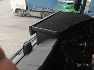 фото thumb №6, Полиця середня scania s scania r od 2017 r. велюр чорний