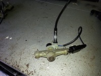 фото thumb №1, Ford mondeo mk3 вкладка замка кришки задня ur202803a