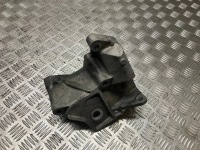 фото thumb №1, Кронштейн кронштейн двигателя volvo v70 iii 2.4