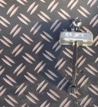 фото thumb №1, Lexus rx 300 350 400h обмежувач двері правий задня