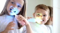 Детская звуковая зубная щетка InnoGIO GIOgiraffe GIO-450 желтая 2 насадки