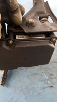 фото thumb №3, Насос abs renault modus 1.5dci 04r