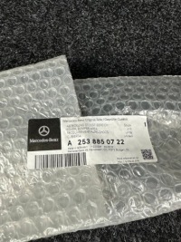 фото thumb №6, Mercedes glc w253 x253 молдинг крыла левая задняя задняя a2538850722