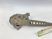 Купить Подъемник механизм стекло правый задний  задний ручной механический mercedes w123, фото thumb