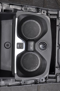 фото thumb №14, Bmw f40 сиденья диван обшивки туннель uk 21r