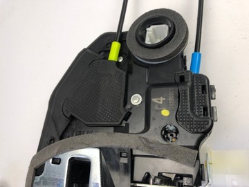 фото thumb №5, Toyota c-hr замок двері лівий зад