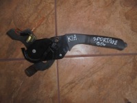 фото thumb №1, Рычаг ручного kia sportage i 2.0dohc 00'