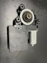 Моторчик стекло перед левый 30798104ab volvo v50 рестайлинг в Украине, фото thumb