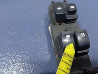 фото thumb №9, Kia carnival ii vq 06- панель переключатель окон левый перед 93570-4d000