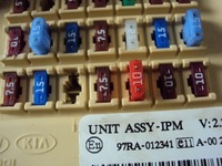 фото thumb №5, Коробка bezpiczników kia sorento ii 2009-