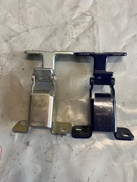 фото thumb №1, Петля дверь распашных dacia dokker