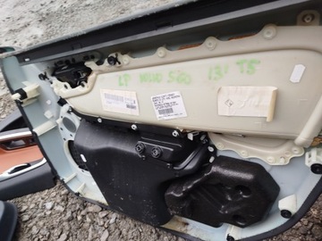 фото thumb №12, Обшивки двері оббивка volvo s60 t5