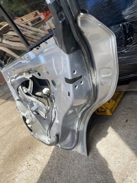 фото thumb №9, Subaru legacy 2016 права сторона двері задні