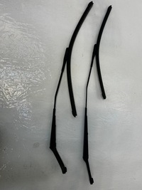 фото thumb №1, Audi q3 8u рычаги дворник перед 8u1955407