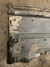 Audi a4 b8 a5 накладка плита пол подвеска левая Недорого, фото thumb