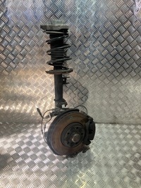 фото thumb №1, Амортизационная стойка правый поворотный кулак mercedes gla x156 2.2 cdi