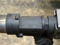 фото thumb №10, Golf v tt 8j r32 3.2 v6 паливна рейка  форсунки 0280158121 022906031l