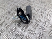 фото thumb №4, Mazda 3 клипса защёлки поперечина безопасности задняя