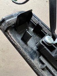 фото thumb №4, Suzuki swift mk8 кнопка открывания крышки багажника микровыключатель ручка