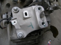 Купить Кронштейн кронштейн 9824272980 citroen peugeot, фото thumb