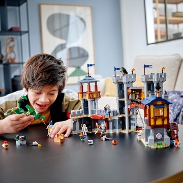 LEGO Creator 3в1 Средневековый замок 31120