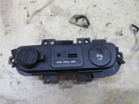 фото thumb №1, Разъём port usb aux sportage iii 93700-3u690