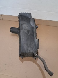 фото thumb №10, Корпус фільтра повітря q7 4l touareg 3.0 tdi 7l6129601q