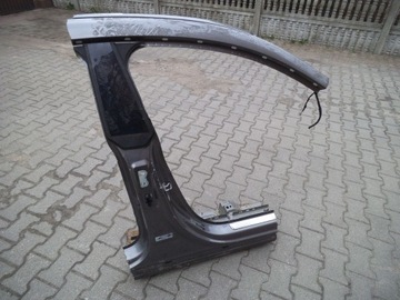 Mercedes CLA 118 Central Post справа