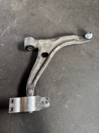 фото thumb №1, Mercedes w177 a klasa важіль правий перед 2473331600