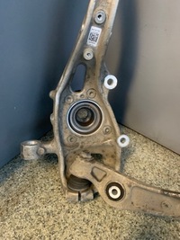 фото thumb №7, Audi a4 b9 a5 8w поворотний кулак права передня перед важіль ступиця 8w0407560