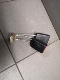 фото thumb №1, Застёжка ремня зад audi a8 d2 4d0857739h