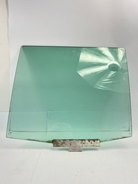 фото thumb №1, Скло лівий зад ліва задня сторона водія бокова mercedes w124 універсал