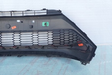 фото thumb №8, Toyota c-hr рестайлінг - решітка середня бампера