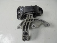 фото thumb №1, Кронштейн подушка двигателя коробки 112846249r 113752039r renault clio v 1,5 dci