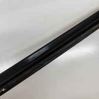 фото thumb №5, Skoda karoq 2023 ліва сторона молдинг / прокладка скло двері