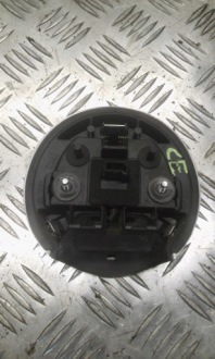 фото thumb №2, Кнопка відкривання кришки opel corsa e 3/5 двері