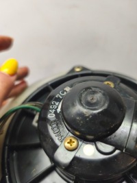 Корпус повітродувка вентилятор обдув салону 1.6 16v colt v 96-04 Недорого, фото thumb