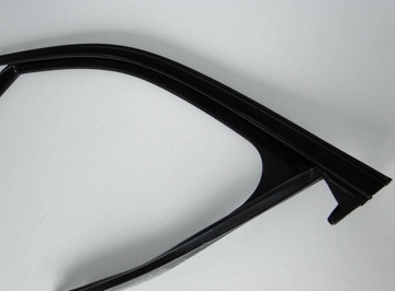 фото thumb №7, Mercedes glc x253 253 прокладка стёкла левый перед