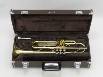 Труба Yamaha YTR-2320 Bb, сделано в Японии DR24-085