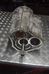 Корпус проміжний вал коробки передач режими audi s-tronic 0b5301383l частини lublin Зі Шроту, фото thumb