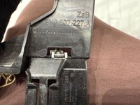 фото thumb №9, Porsche cayenne 9y0 9y ползун крепление лампы левый оригинал 9y0807571e