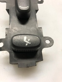 фото thumb №2, Кнопка do регулювання сидінь lexus