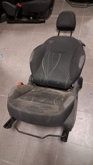 фото thumb №12, Peugeot 208 3d сидіння водія лівий skłdany механізм справний