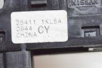 фото thumb №6, Nissan leaf ze0 перемикач керування скло задніх правих двері 25411-1k