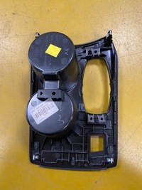 фото thumb №9, Панель dekor подстаканник туннель средний infiniti q30