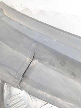 фото thumb №8, Opel vectra c 2003 панель под лобовым стеклом передние