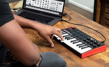 AKAI MPK MINI MK3 - мини-клавиатура