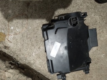 фото thumb №6, Peugeot 308 t9 корпус коробка запобіжників